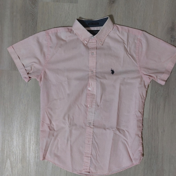Pink with white dots, U.S. Polo. Slim fit Medium - Picture 1 of 2